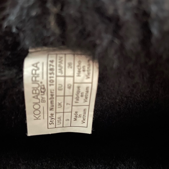 Kookaburra by Ugg Victoria Suede upper, decorative faux-fur details and bows - Picture 4 of 7